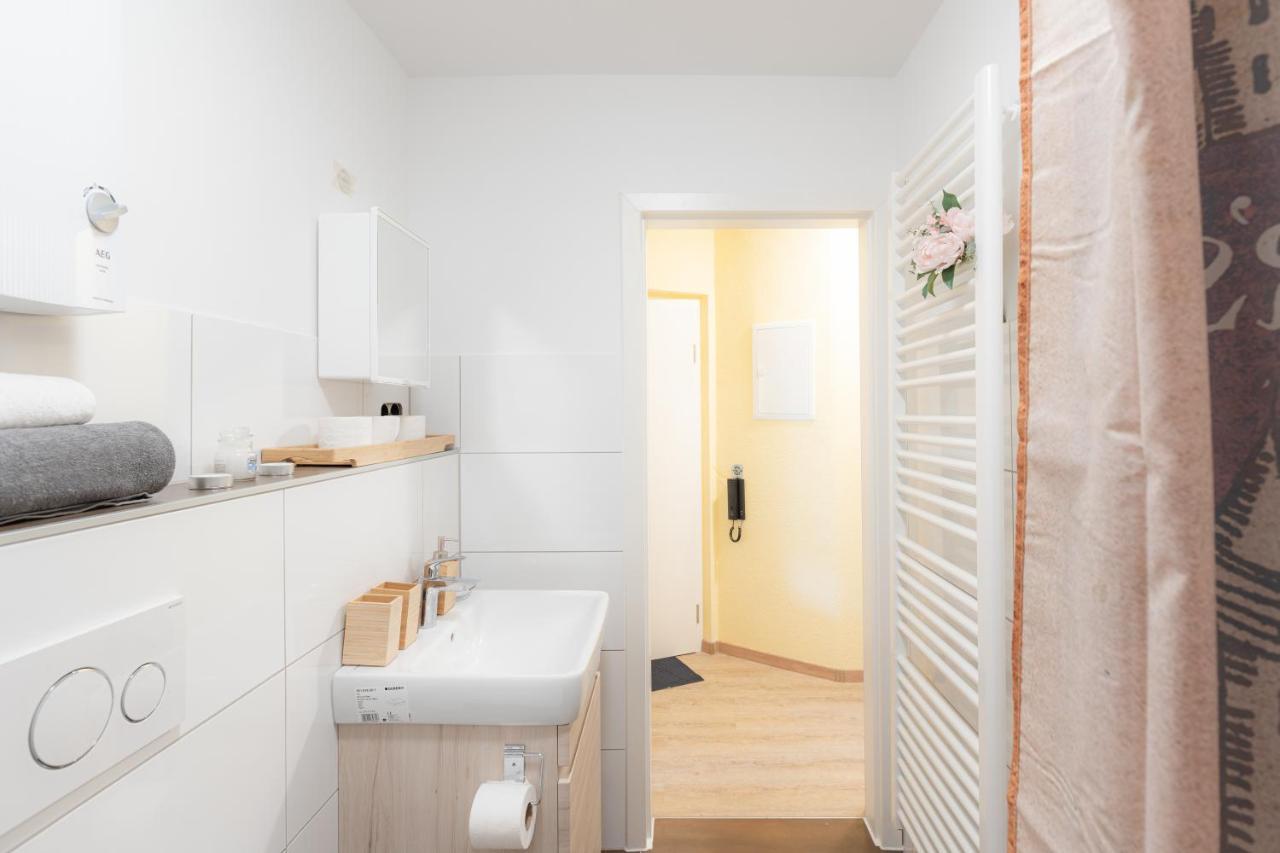 - Magical Harry Potter Apartment In Duisburg - 2 Mins Central Station Hbf - Kingsize Bed & Netflix - Extérieur photo